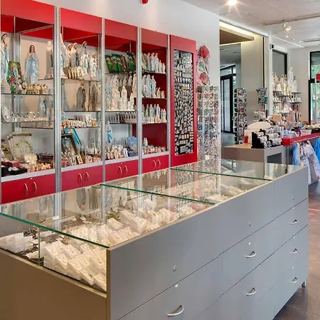 Szálloda Le Mediterranee