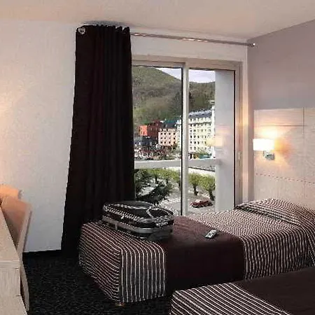 Le Mediterranee Szálloda Lourdes