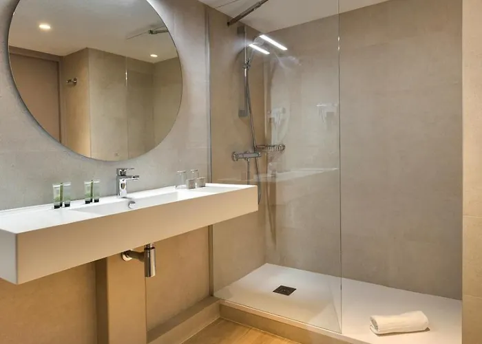 Le Mediterranee Hotel Lourdes