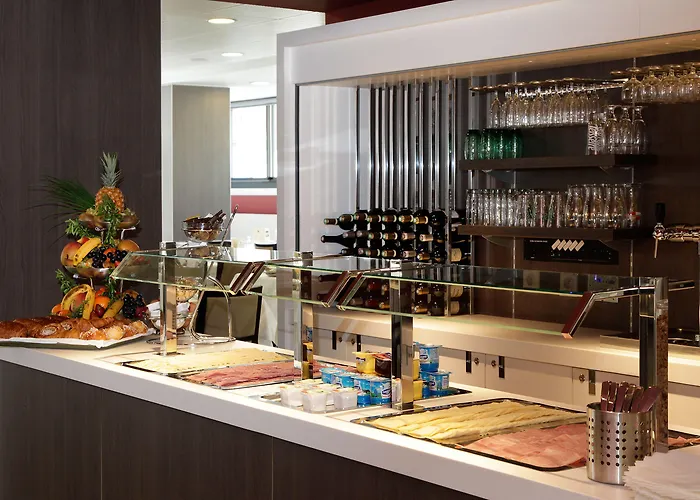 Le Méditerranée 4*